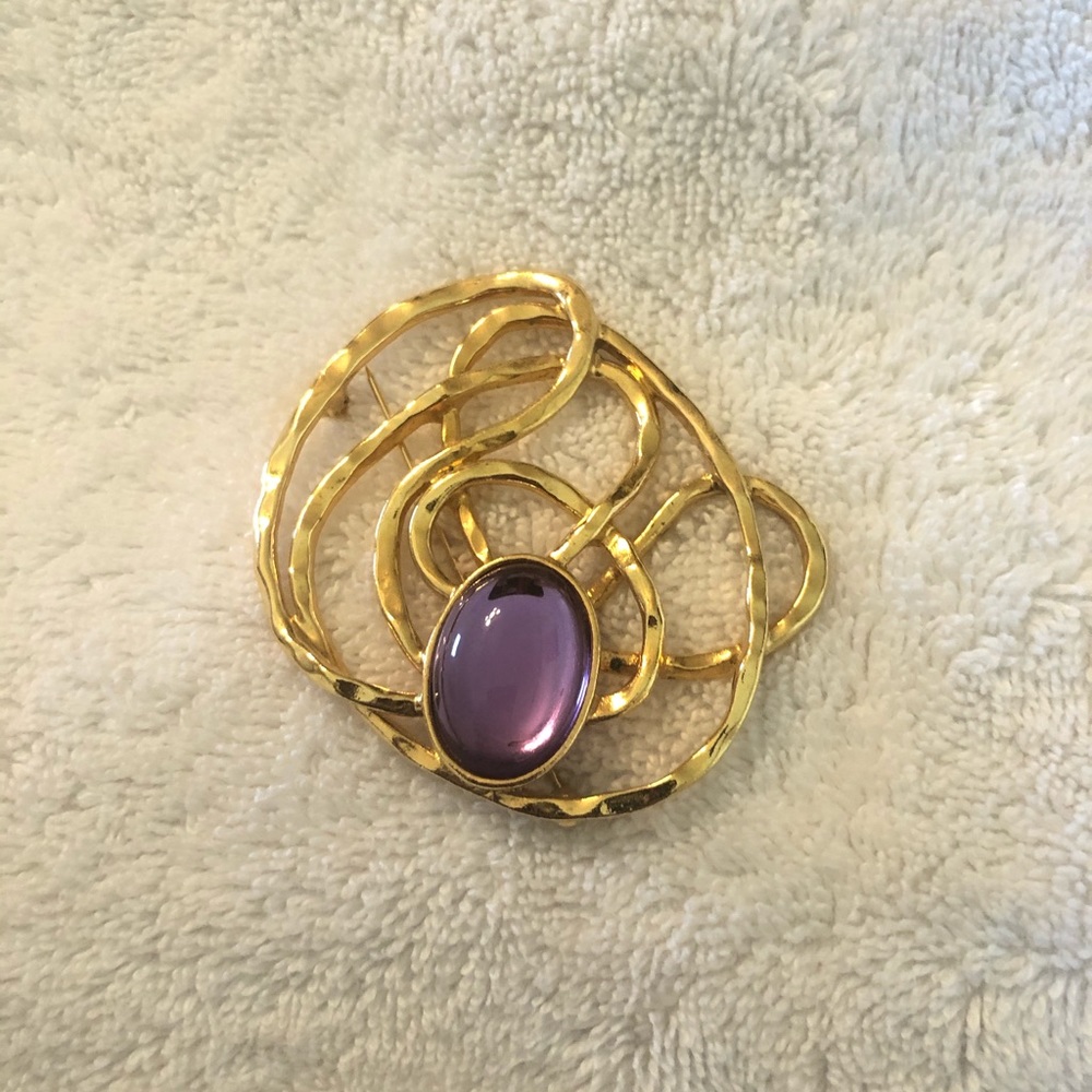 Brooch